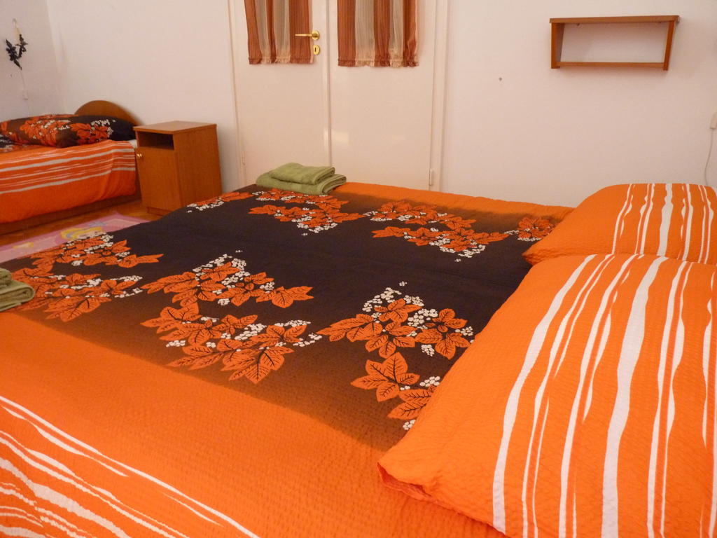 Kastelyszallo Szarkavar Kaposujlak Room photo